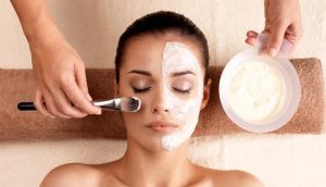 Le bicarbonate de soude pour le visage Le bicarbonate de soude pour le visage